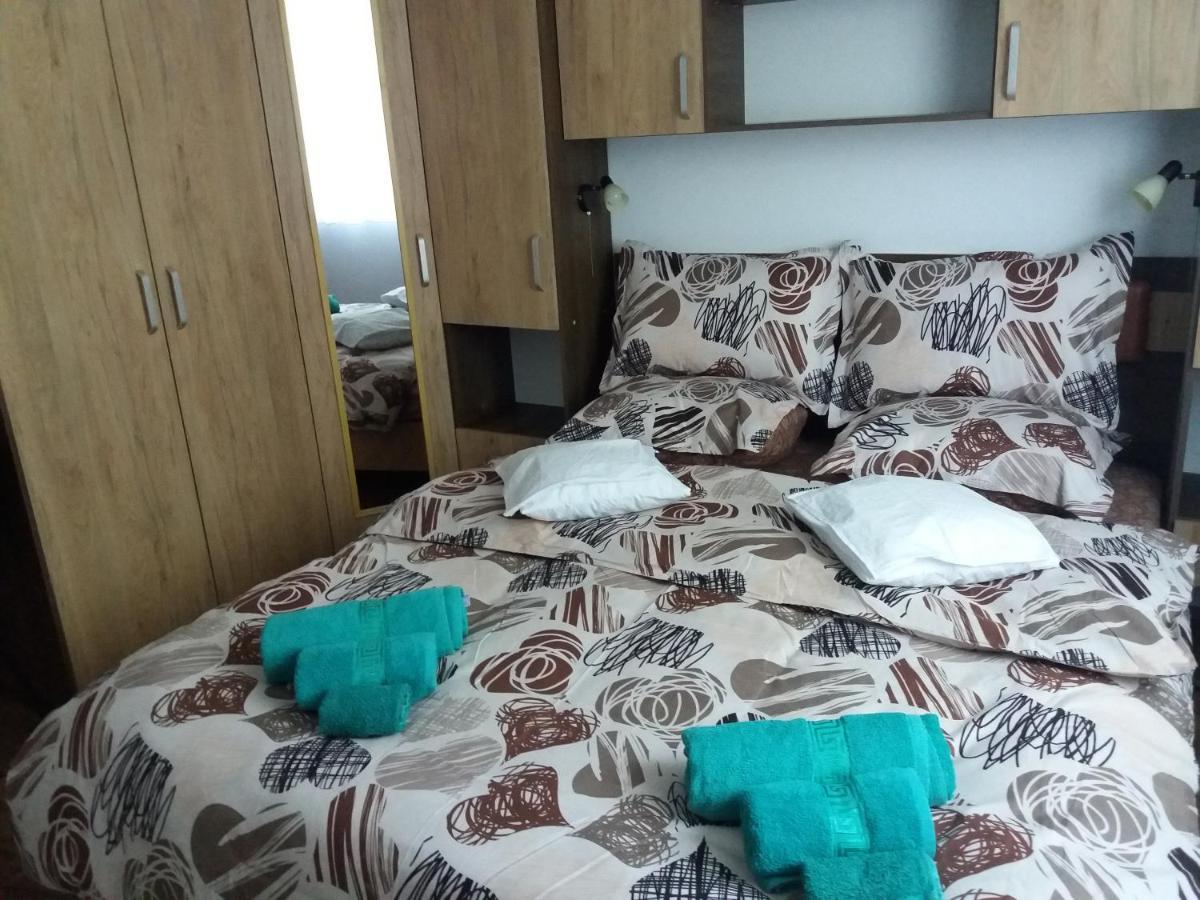 Dobra Rakija - Transit Sleep Apartment Exterior photo